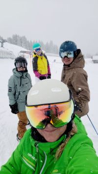 skiimage2v008.jpg