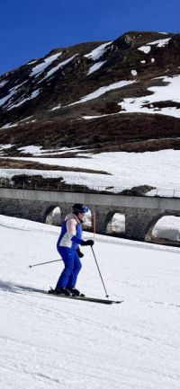 skiimage2v002.jpg